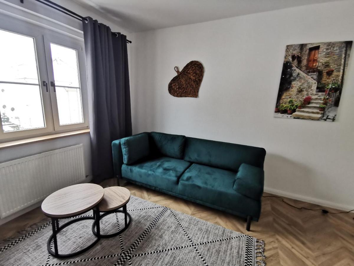 Apartament Black&White Jelenia Gora Dış mekan fotoğraf