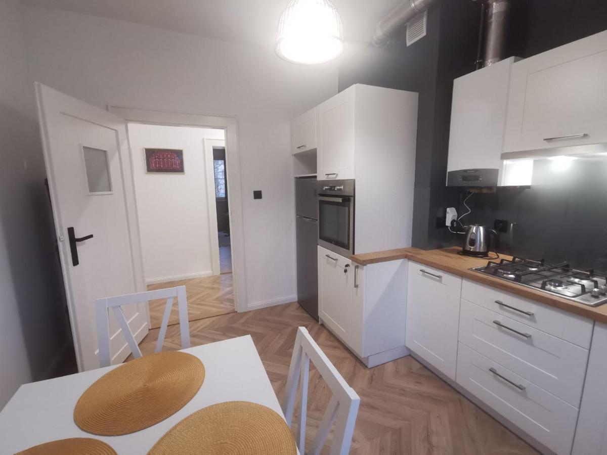 Apartament Black&White Jelenia Gora Dış mekan fotoğraf